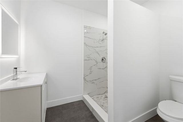 82 Hillcrest Avenue, Pawtucket, RI 02860