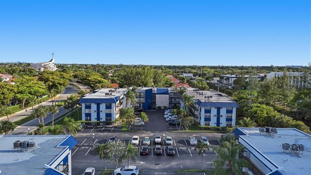 3040 Holiday Springs Boulevard 212, Margate, FL 33063