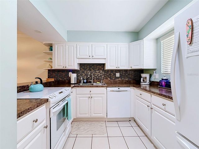 1801 GULF DRIVE N 248, Bradenton Beach, FL 34217