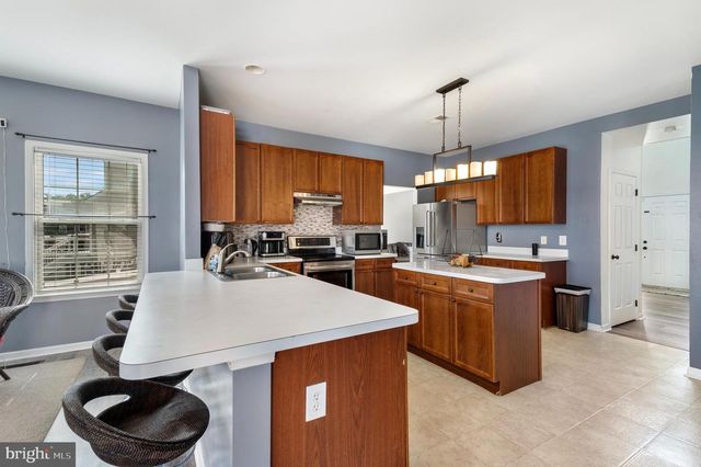 31 RULAND DR, Bunker Hill, WV 25413