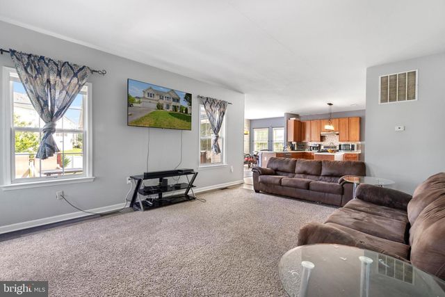 31 RULAND DR, Bunker Hill, WV 25413