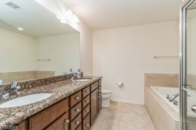 79 Autumn Ln, Montgomery Twp., NJ 08558