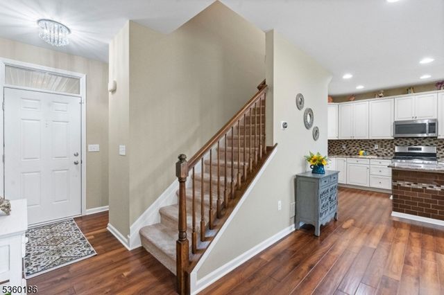79 Autumn Ln, Montgomery Twp., NJ 08558