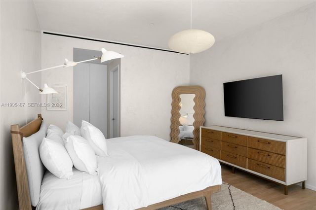 2901 Collins Ave 1204, Miami Beach, FL 33140