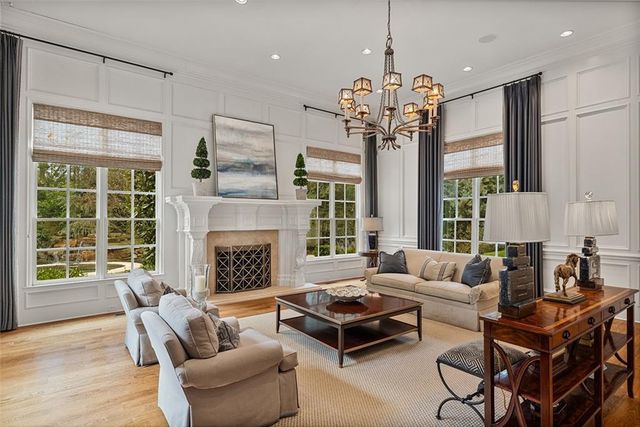 3594 Tuxedo Court, Atlanta, GA 30305