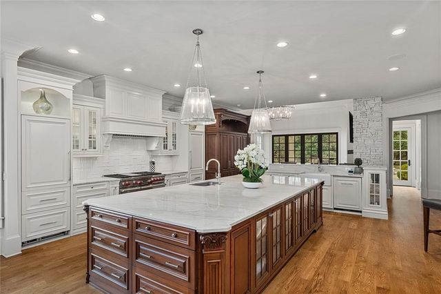 3594 Tuxedo Court, Atlanta, GA 30305