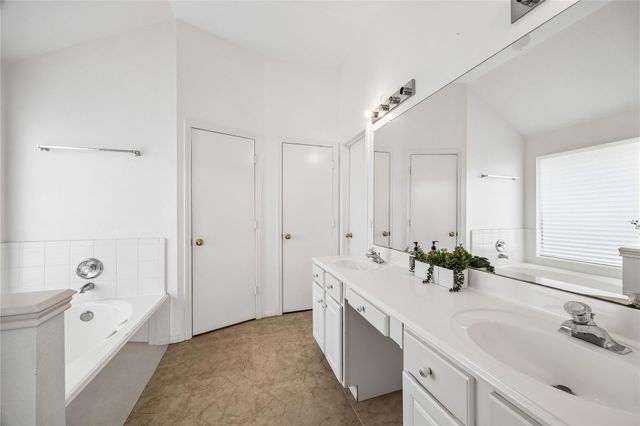 8327 Sonesta Point Lane, Houston, TX 77083