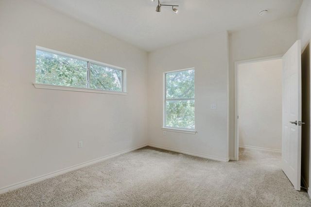2109 Newfield LN A, Austin, TX 78703