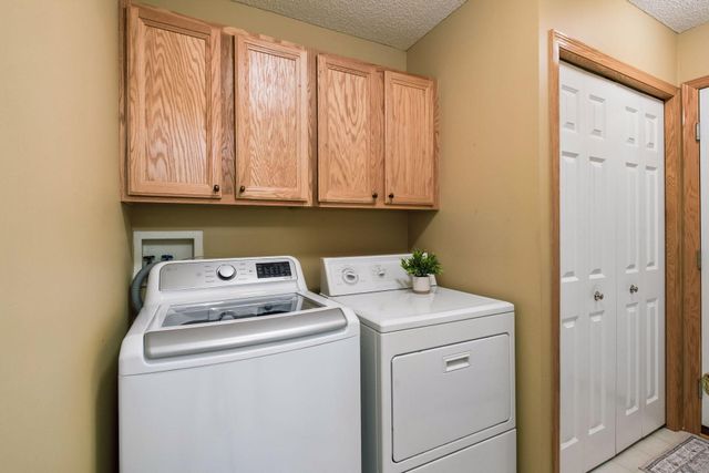 7929 Barrymore Lane, Woodbury, MN 55125