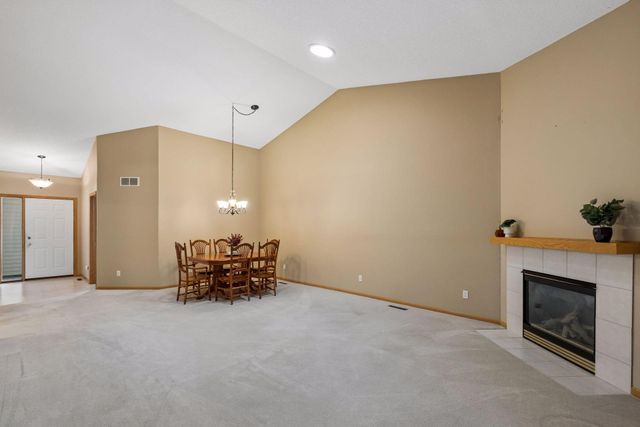 7929 Barrymore Lane, Woodbury, MN 55125