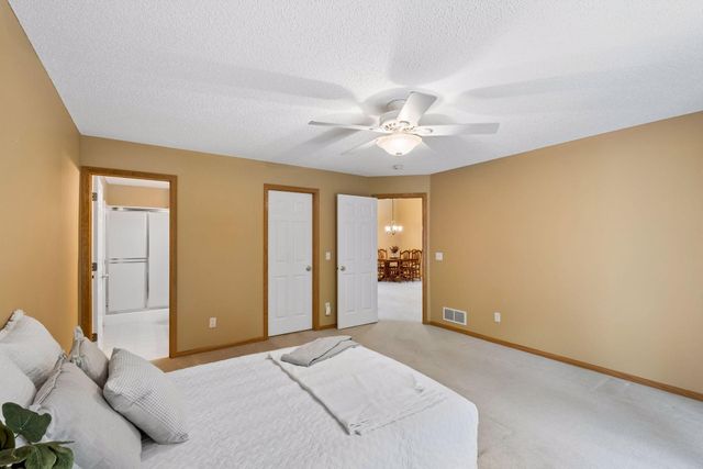 7929 Barrymore Lane, Woodbury, MN 55125