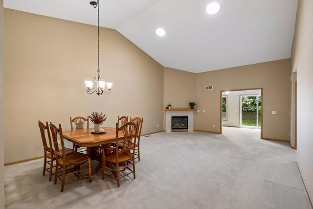 7929 Barrymore Lane, Woodbury, MN 55125