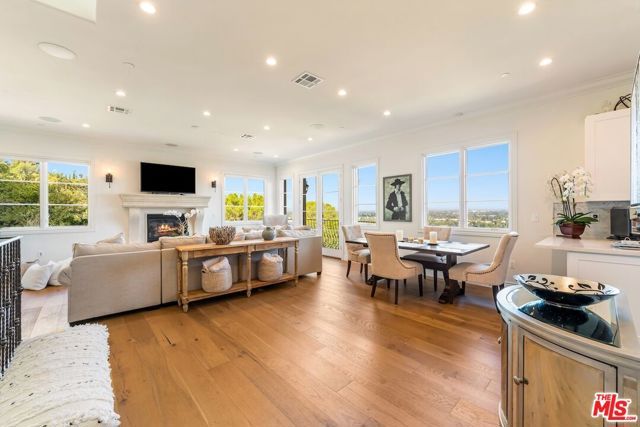 3721 Eureka Drive, Studio City (los Angeles), CA 91604