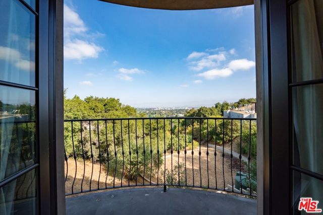 3721 Eureka Drive, Studio City (los Angeles), CA 91604