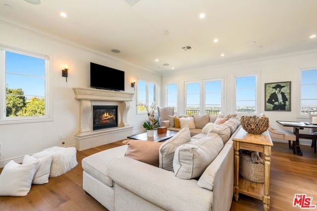 3721 Eureka Drive, Studio City (los Angeles), CA 91604