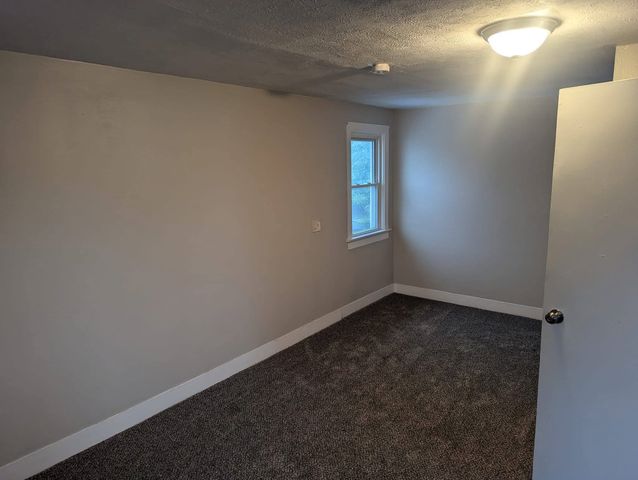 2204 PLUM Street, Erie, PA 16502