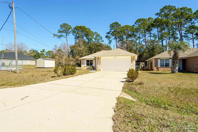 2492 Redoubt Ave, Pensacola, FL 32507