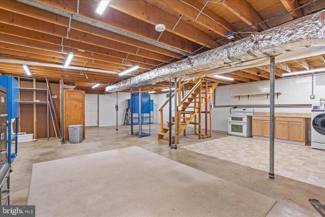 5691 ALUM SPRINGS RD, Edinburg, VA 22824