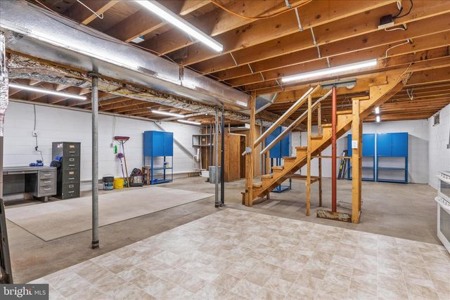 5691 ALUM SPRINGS RD, Edinburg, VA 22824