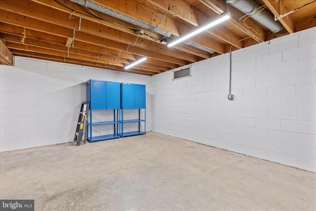 5691 ALUM SPRINGS RD, Edinburg, VA 22824