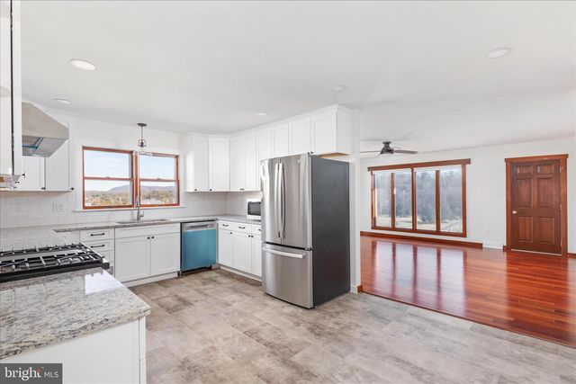 5691 ALUM SPRINGS RD, Edinburg, VA 22824