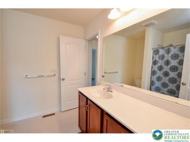 7550 Pioneer Drive, Lower Macungie Twp, PA 18062