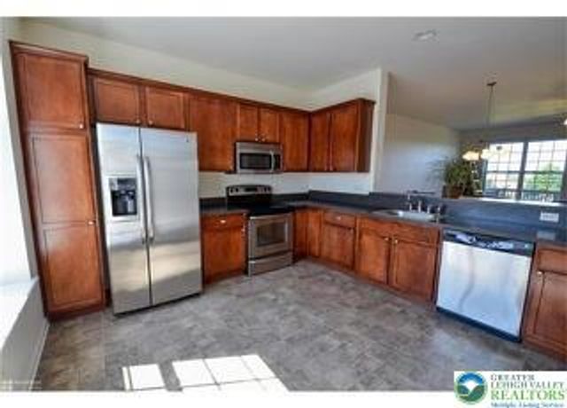 7550 Pioneer Drive, Lower Macungie Twp, PA 18062