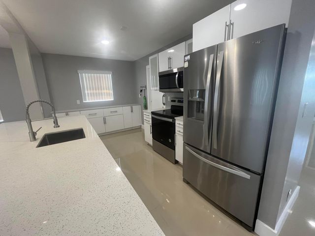 2396 SW 13th Avenue, Boynton Beach, FL 33426