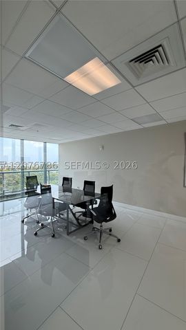 601 NE 36th St 3309, Miami, FL 33137