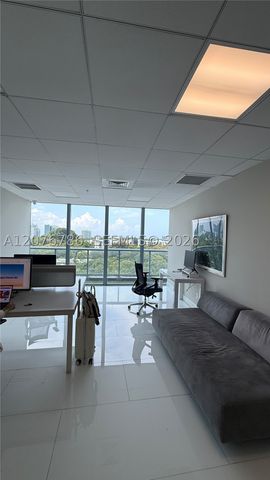 601 NE 36th St 3309, Miami, FL 33137