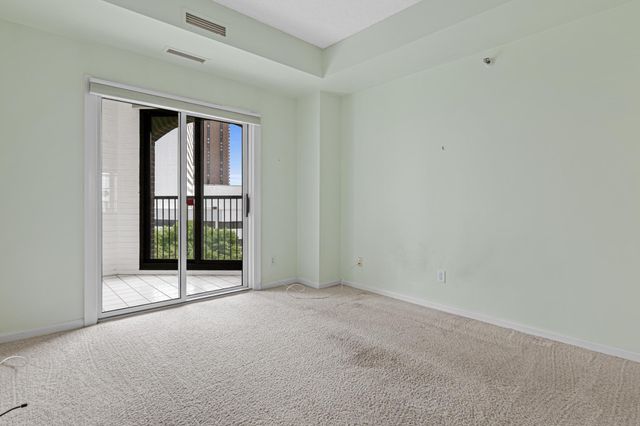 1235 Yale Place 808, Minneapolis, MN 55403