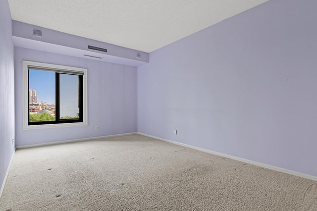 1235 Yale Place 808, Minneapolis, MN 55403