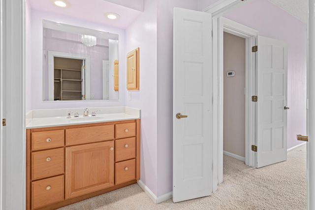 1235 Yale Place 808, Minneapolis, MN 55403
