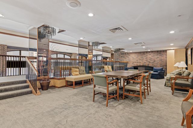 1235 Yale Place 808, Minneapolis, MN 55403