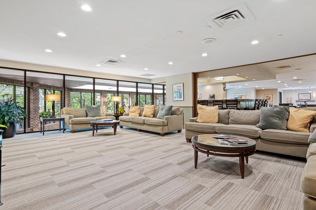1235 Yale Place 808, Minneapolis, MN 55403