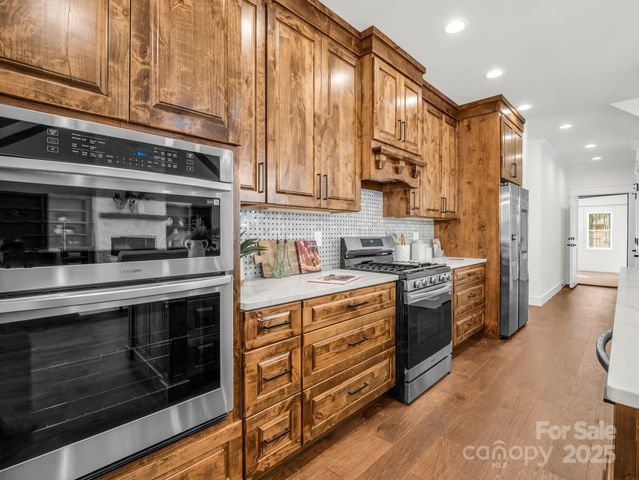 85 Adger Drive, Hendersonville, NC 28739