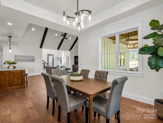 85 Adger Drive, Hendersonville, NC 28739