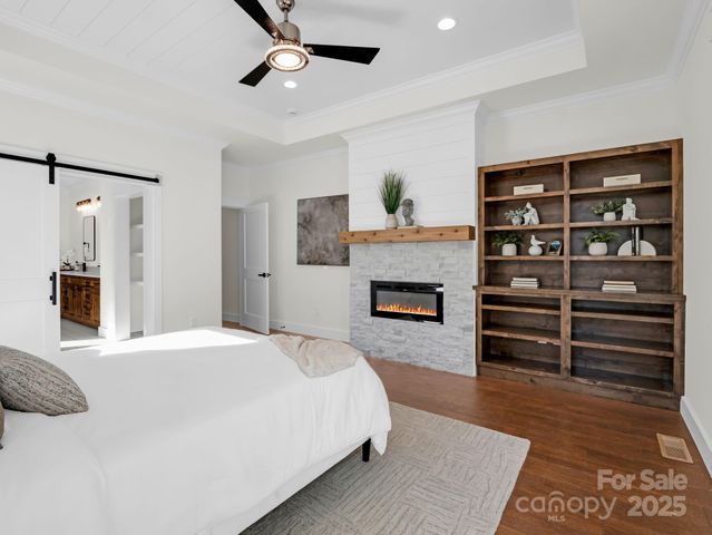 85 Adger Drive, Hendersonville, NC 28739