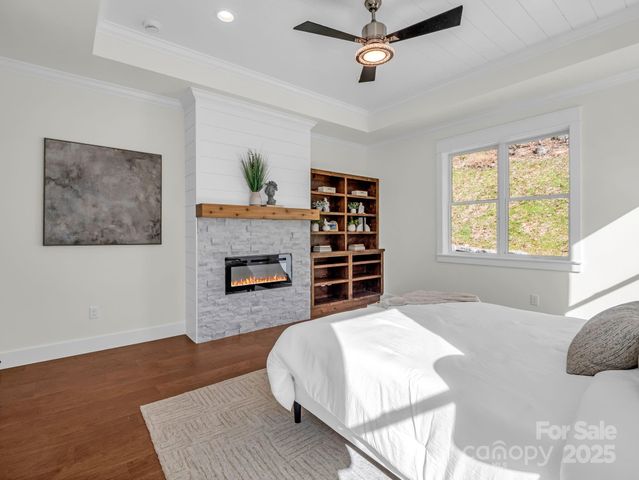 85 Adger Drive, Hendersonville, NC 28739