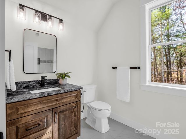 85 Adger Drive, Hendersonville, NC 28739