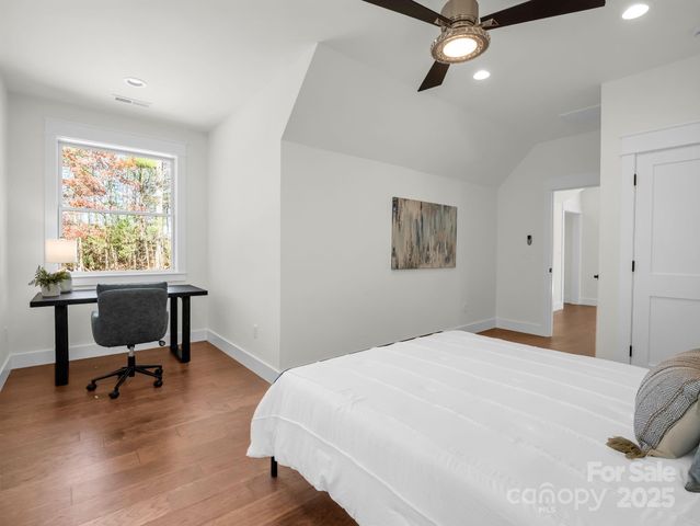 85 Adger Drive, Hendersonville, NC 28739