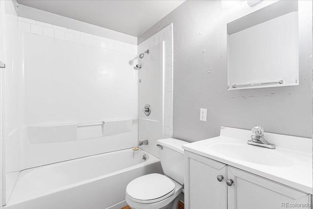 1588 Macon Street, Aurora, CO 80010