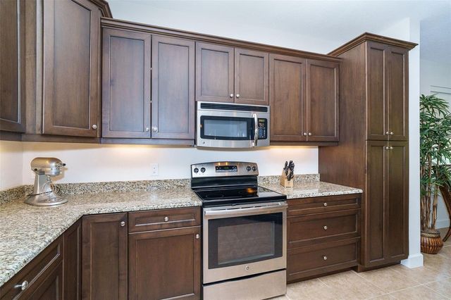 2090 PIAVE LANE, Venice, FL 34292