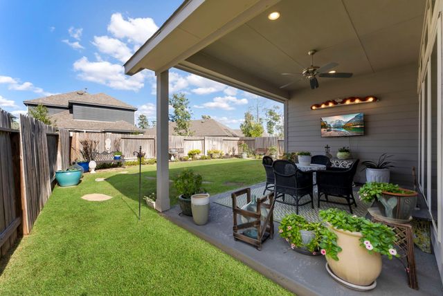 545 Cedar Harbor Court, Conroe, TX 77304