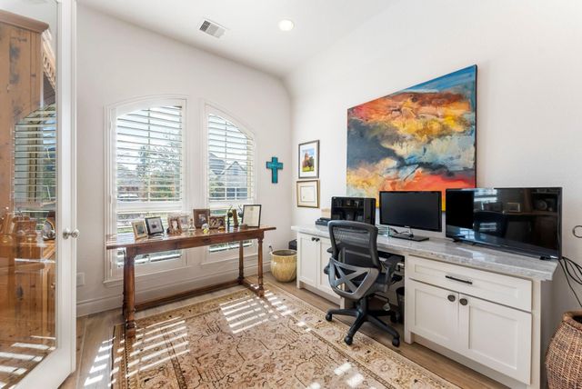 545 Cedar Harbor Court, Conroe, TX 77304