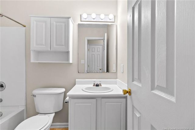 7214 Tollhouse Drive, Fayetteville, NC 28314