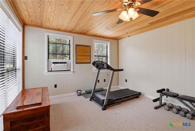 115 Sunset Circle, Burnet, TX 78611