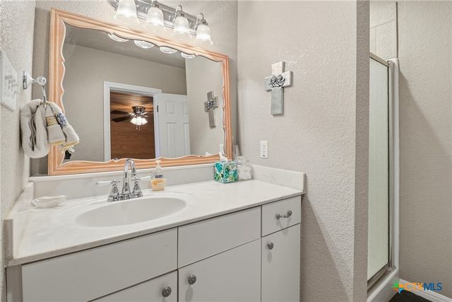 115 Sunset Circle, Burnet, TX 78611