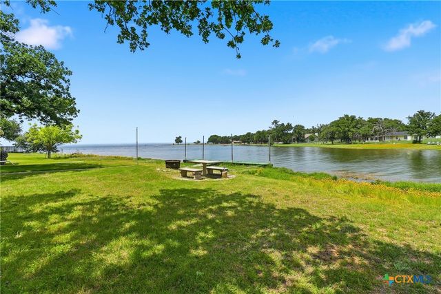 115 Sunset Circle, Burnet, TX 78611