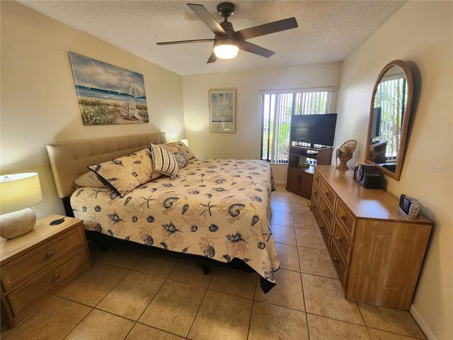 6287 BAHIA DEL MAR CIRCLE 311, St Petersburg, FL 33715